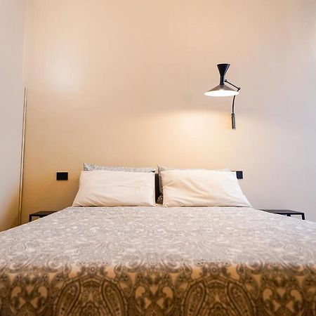 Meh Luxury Apartment City Centre Bari Bagian luar foto